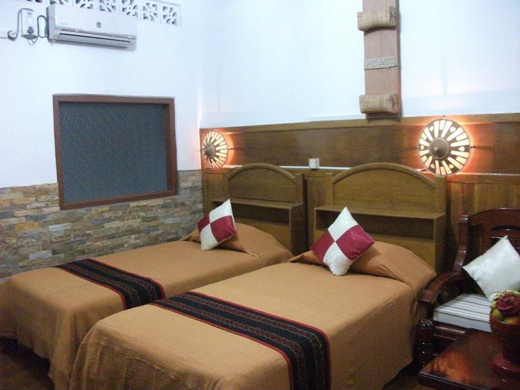 Mingalar Inn Inle Lake Exterior foto