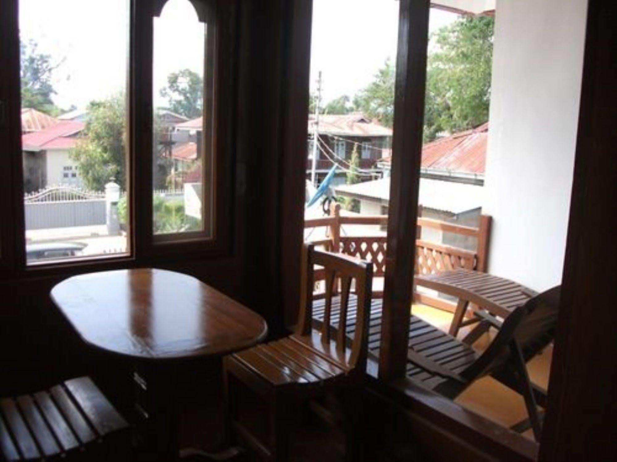 Mingalar Inn Inle Lake Exterior foto
